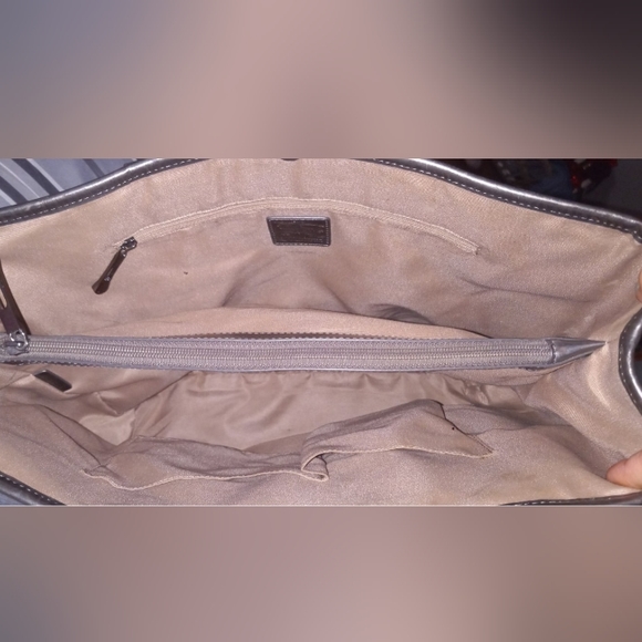 Authentic Burberry Large Supernova Check Tote Bag - Picture 7 of 16